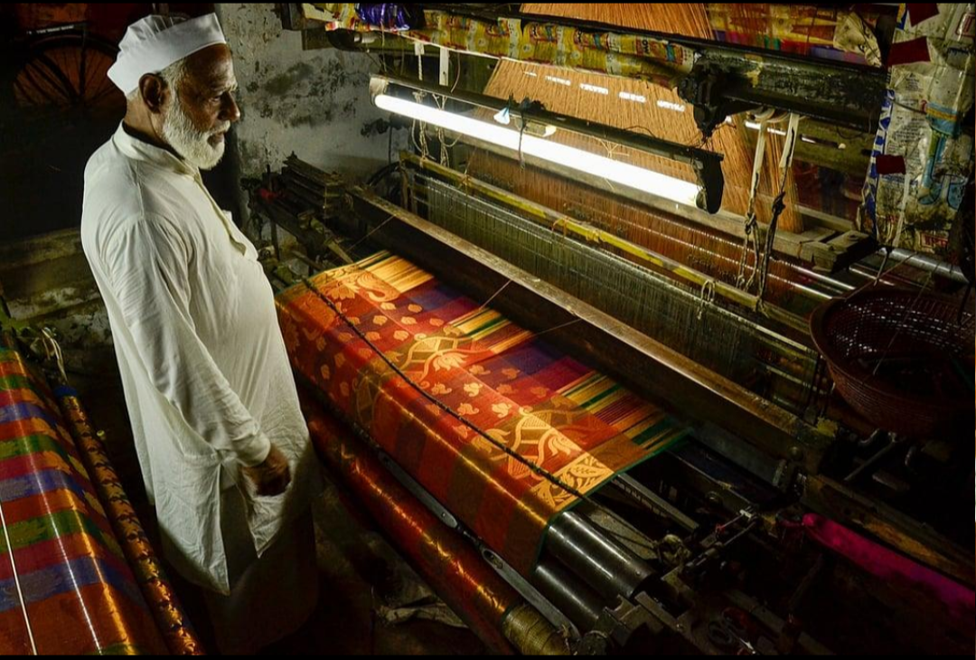 Chikankari and Banarasi silk: distinctive textile traditions of Uttar Pradesh