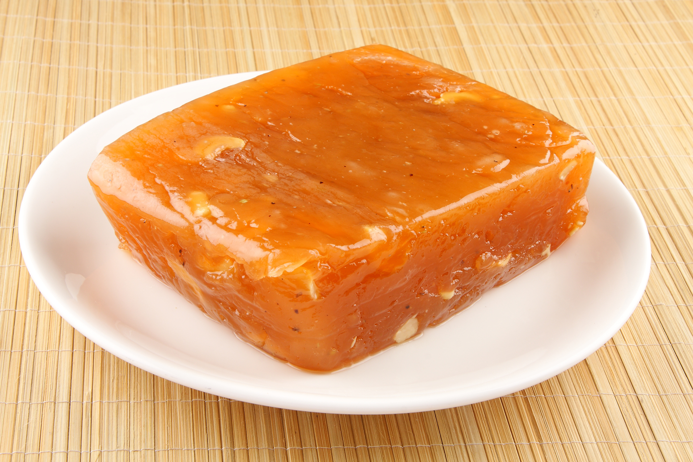 Halwas are popular in towns like Kannur, Thalassery, Kozhikode, and Ponnani