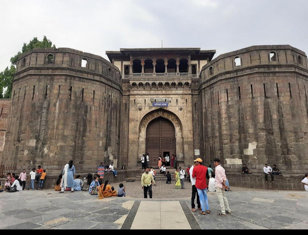 Pune became the political centre of the Maratha Confederacy under the Peshwas.