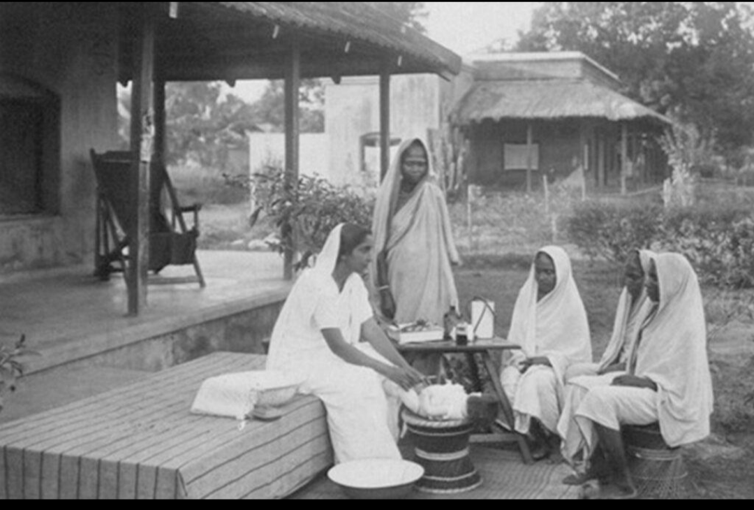 The traditional Bara and Chhota divisions reflected different occupational and social positions within the community.
