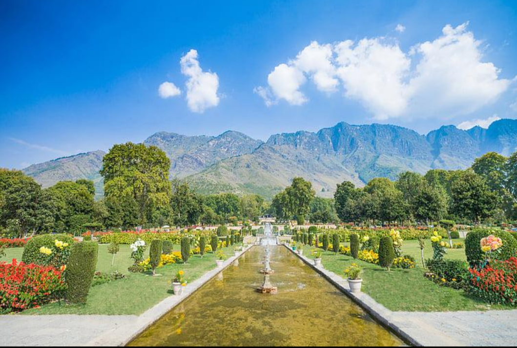 Mughal Gardens of Srinagar — terraced landscapes where architecture, water and gardens meet.