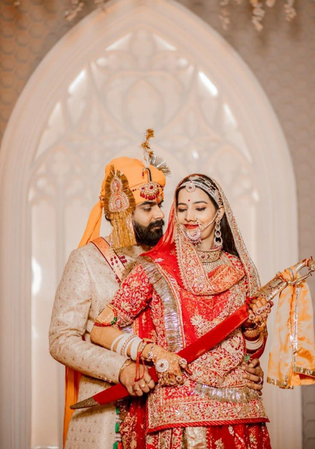 Traditional Parmar/Rajput dress poshak, safa/pagdi, jewellery and Nauvari sari.
