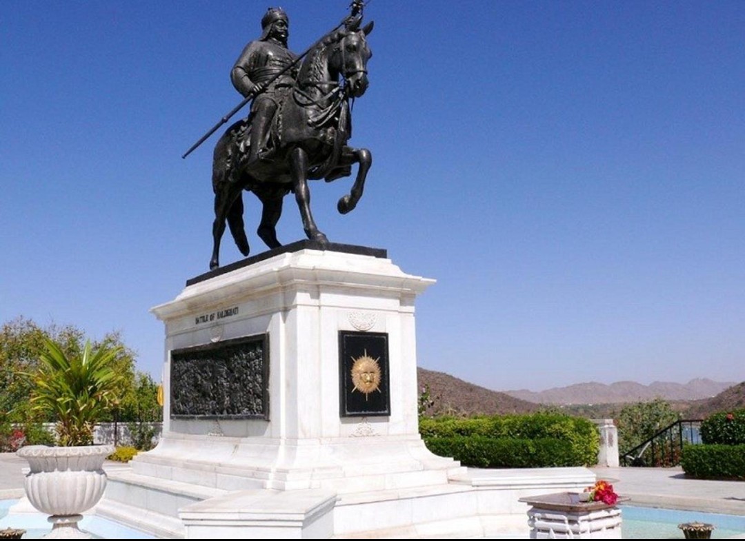Maharana Pratap, one of the most celebrated rulers of the Sisodia dynasty, is remembered for his resistance to Mughal authority.